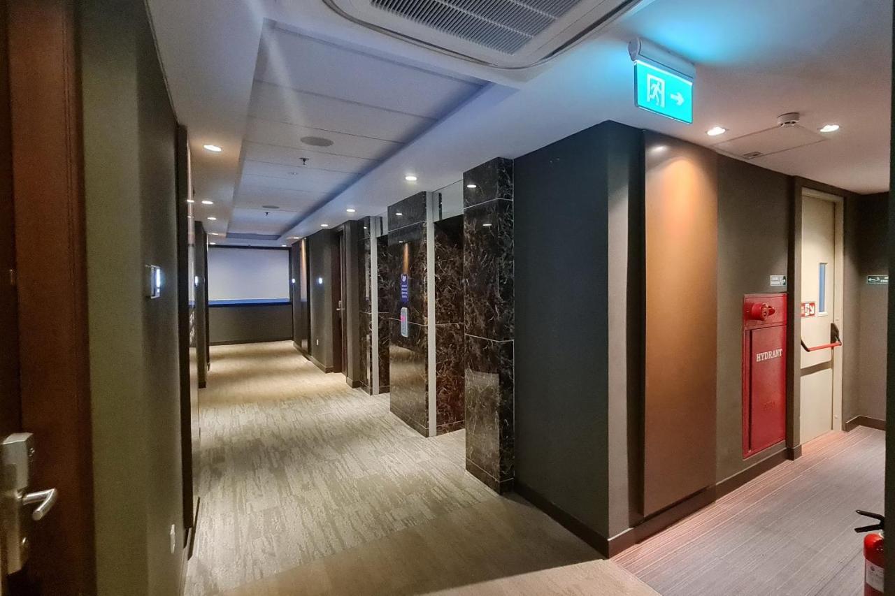 Fox Lite Grogol 3* Jakarta
